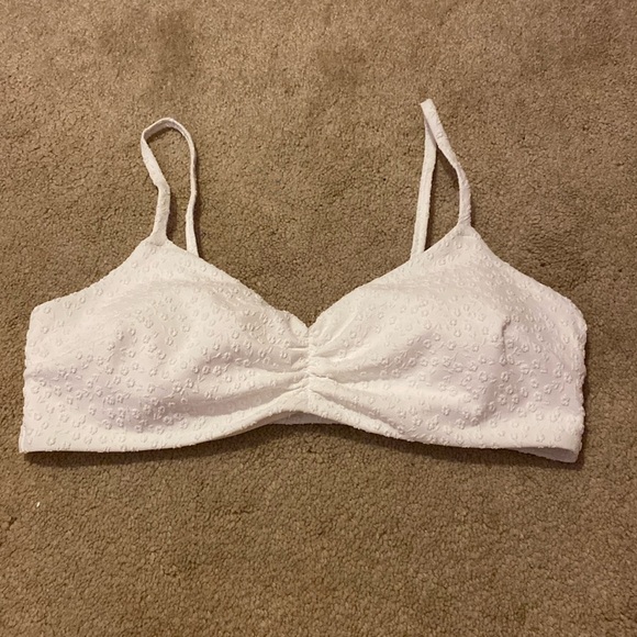 H&M Other - H&M White Embroidered Flower Bikini Top